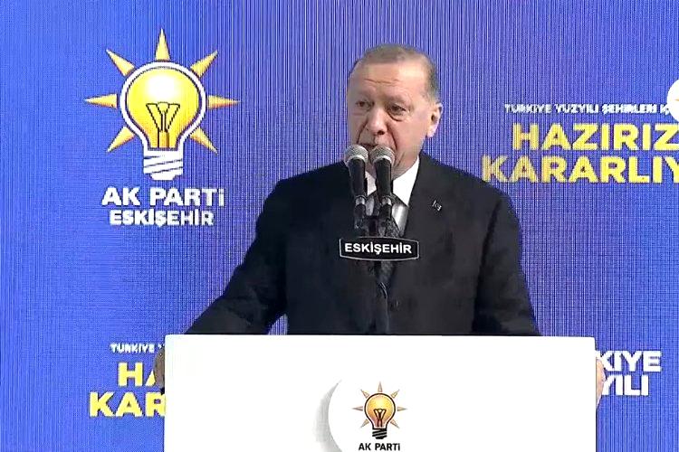 Cumhurbaşkanı ve AK Parti