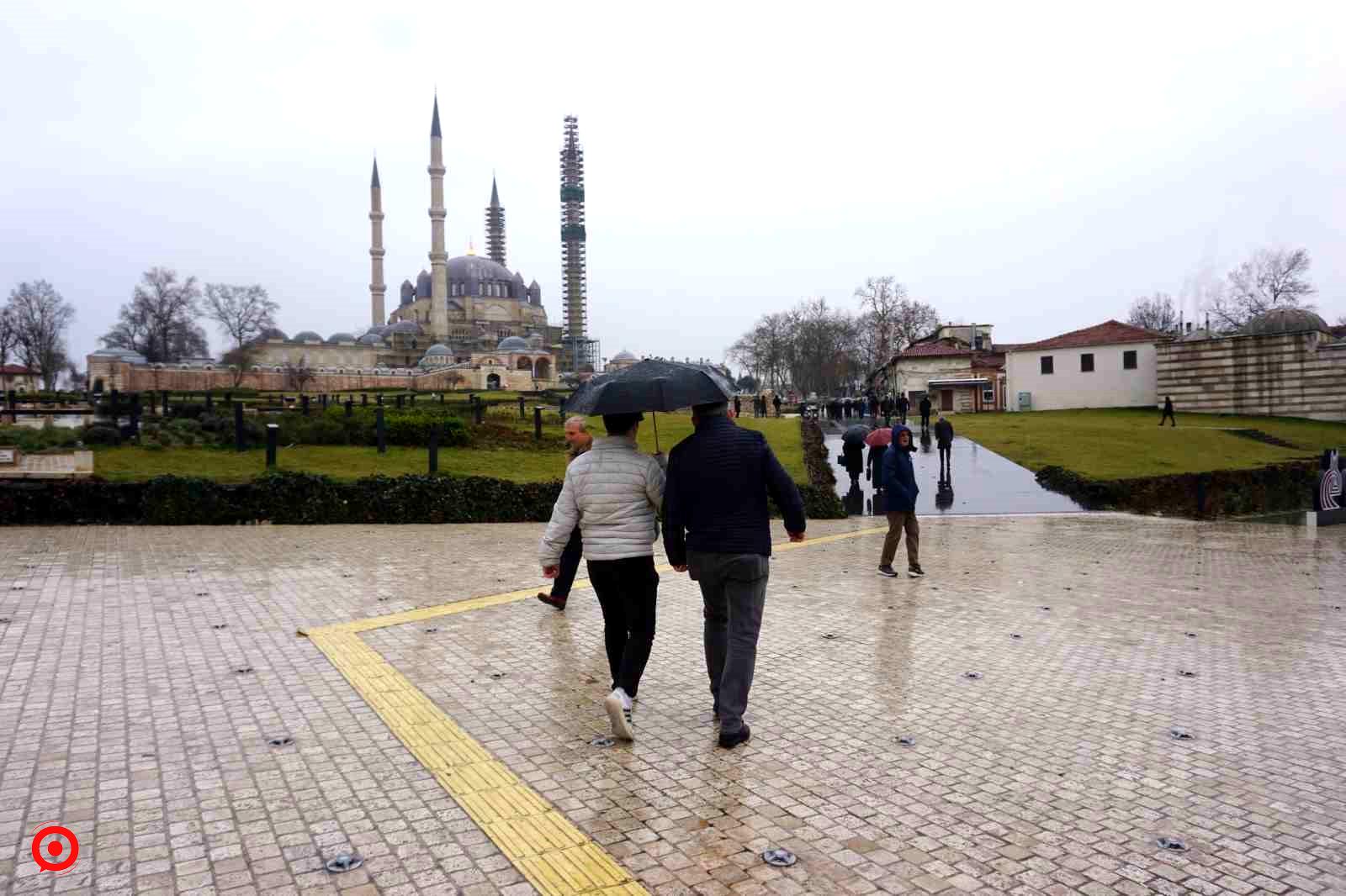 Edirne’de sağanak etkili oldu