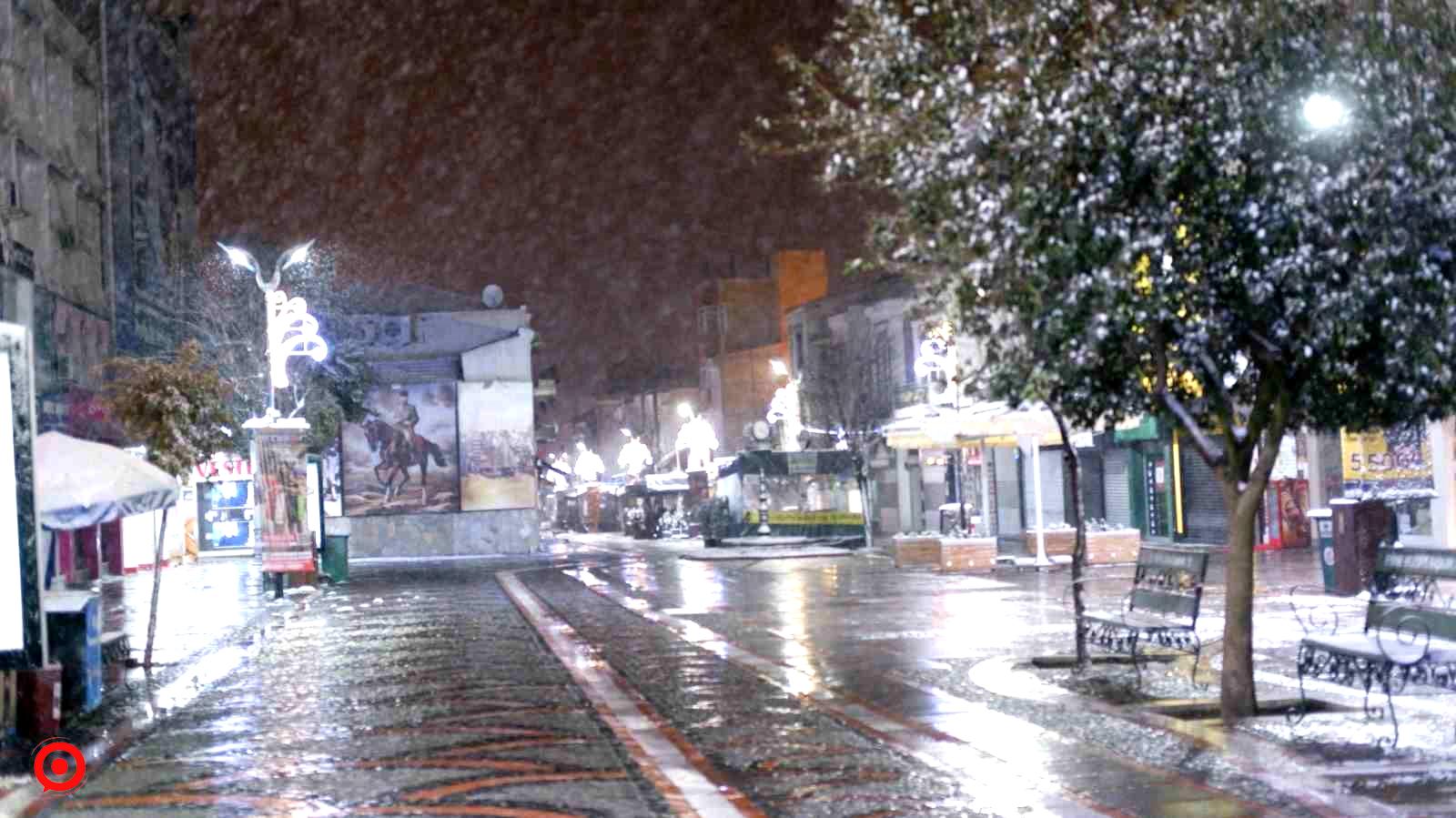 Edirne’de vatandaşların kar sevinci