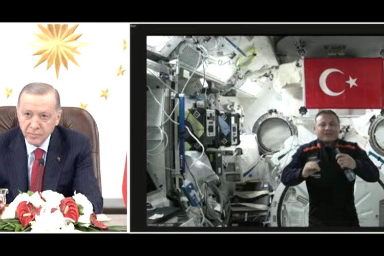 Erdoğan, ilk Türk astronotla görüştü… Türk bayrağı uzayda dalgalanıyor