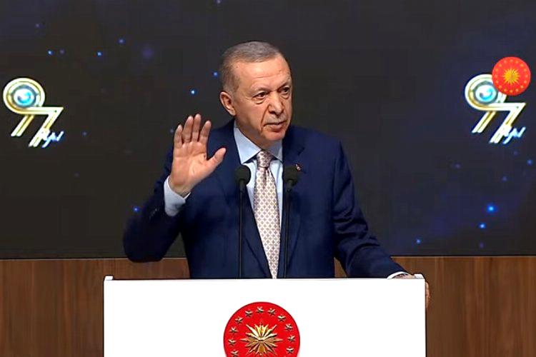 Erdoğan: MİT sivilleştikçe etkinliği güçlendi