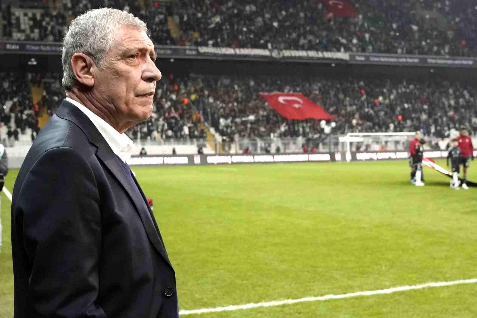 Fernando Santos, galibiyetle başladı