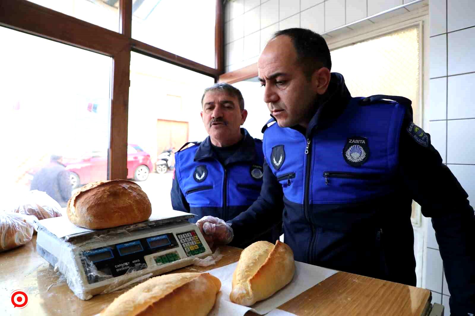 Gemlik’te zabıtadan gramaj denetimi