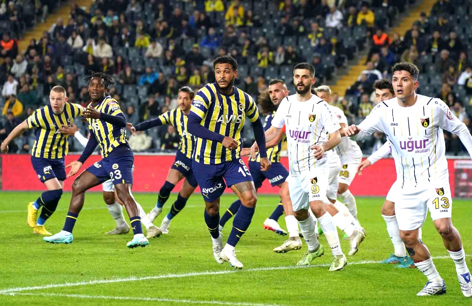 İstanbulspor ile Fenerbahçe 49. randevuda