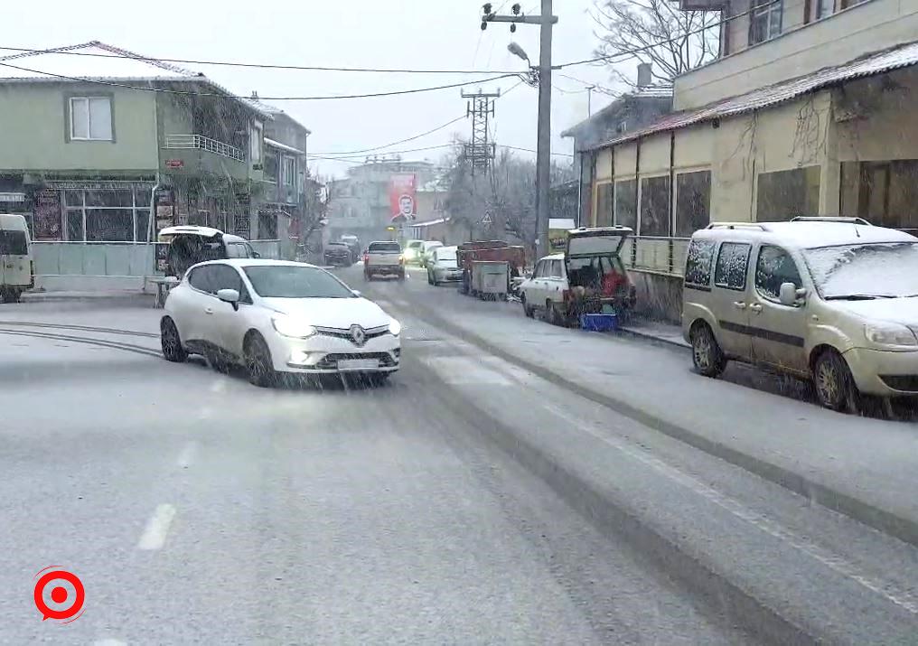 İstanbul’un yüksek kesimlerinde kar