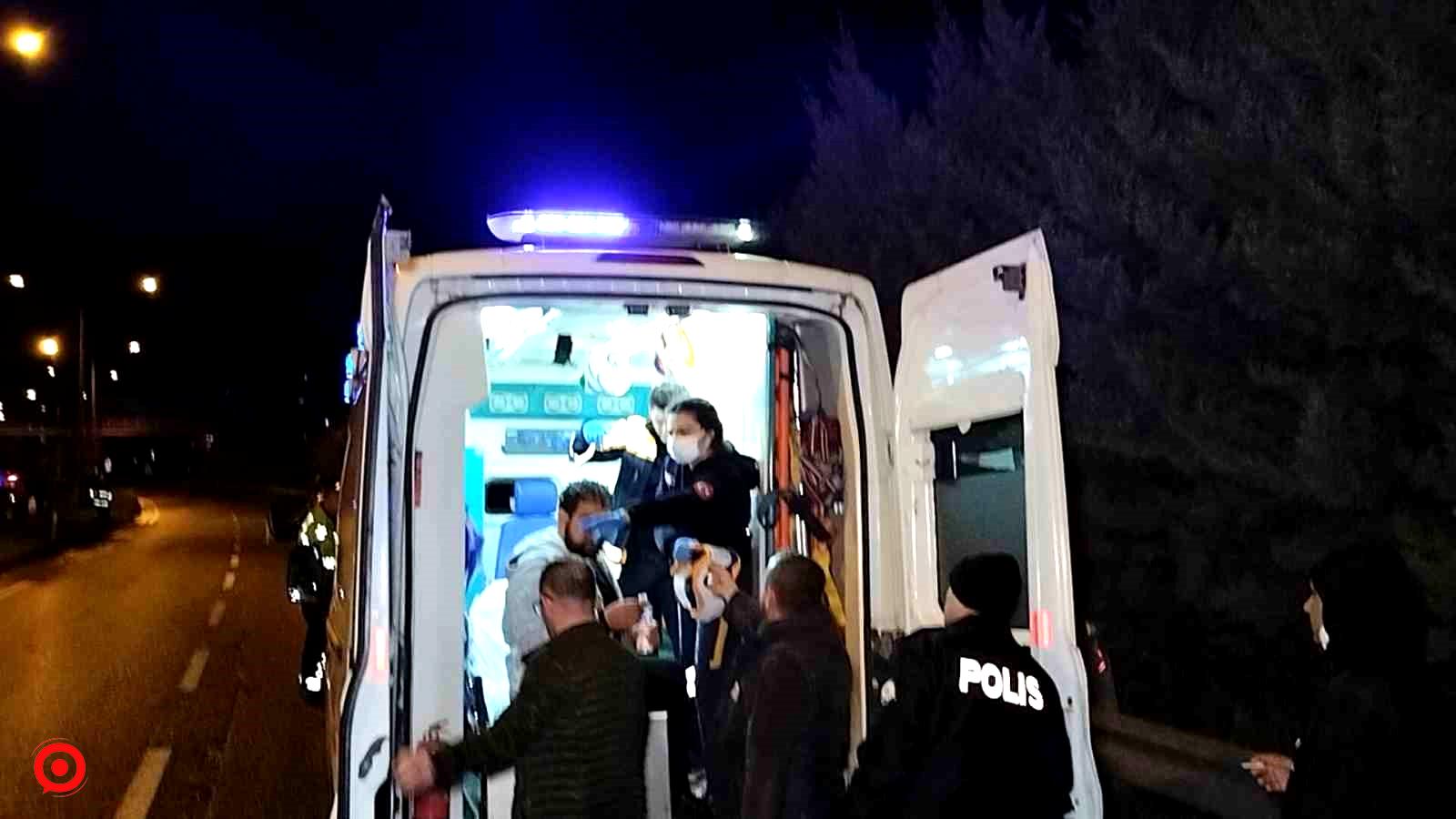 Kamyonet tıra çarpıp karşı şeride geçti: 1 yaralı