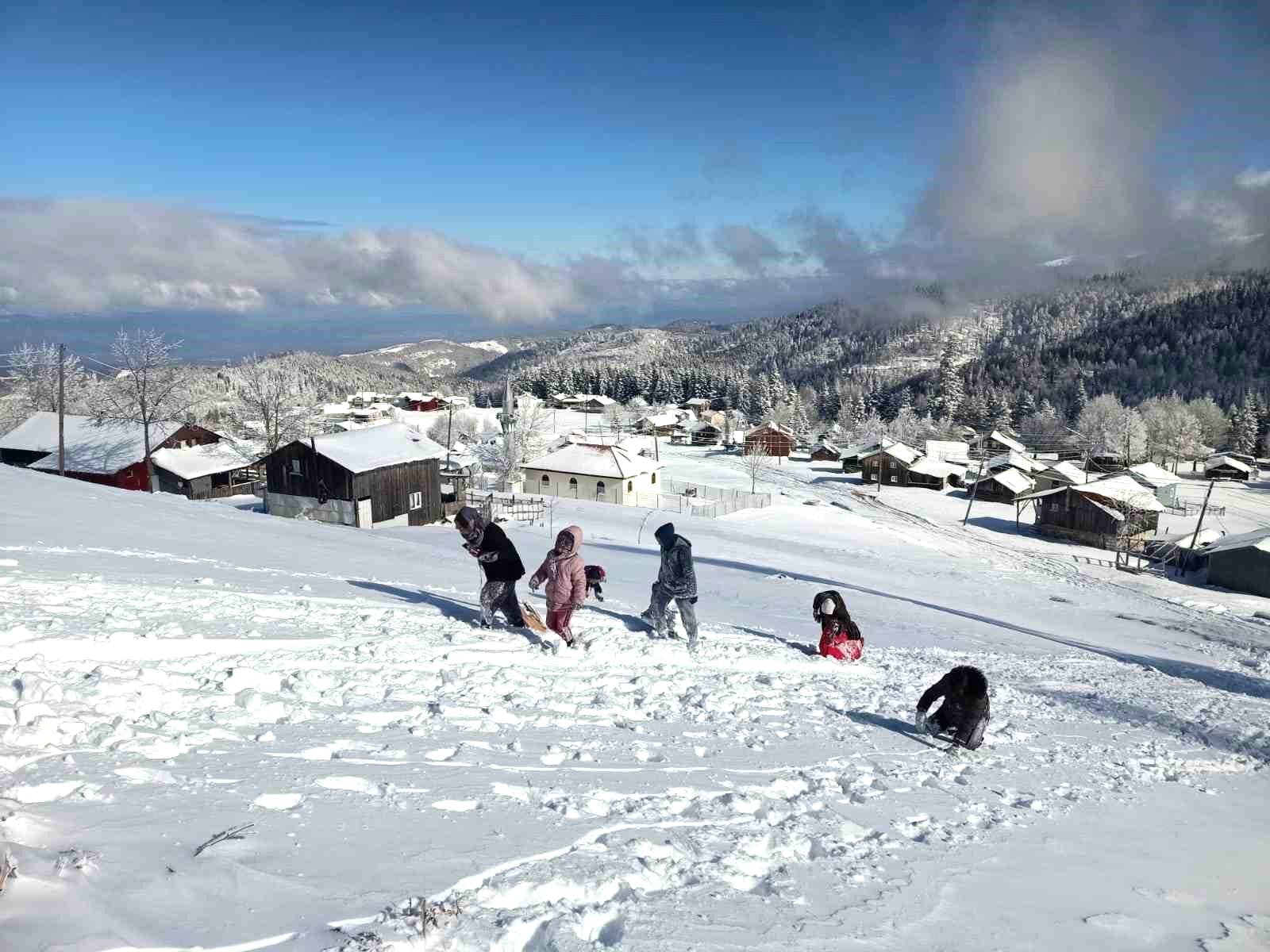 Karın keyfini en çok çocuklar çıkardı