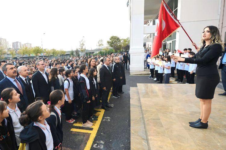 15 Ocak Pazartesi günü