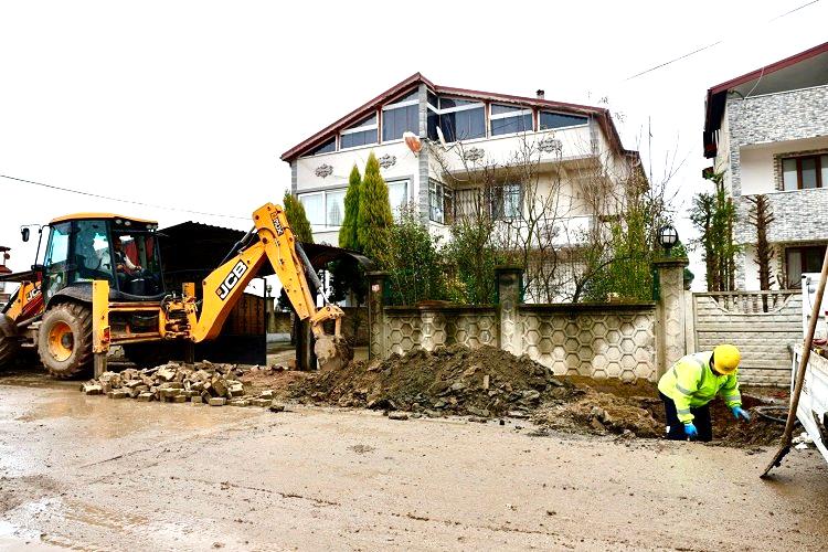 Sakarya’da altyapı ağı genişlemeye devam ediyor