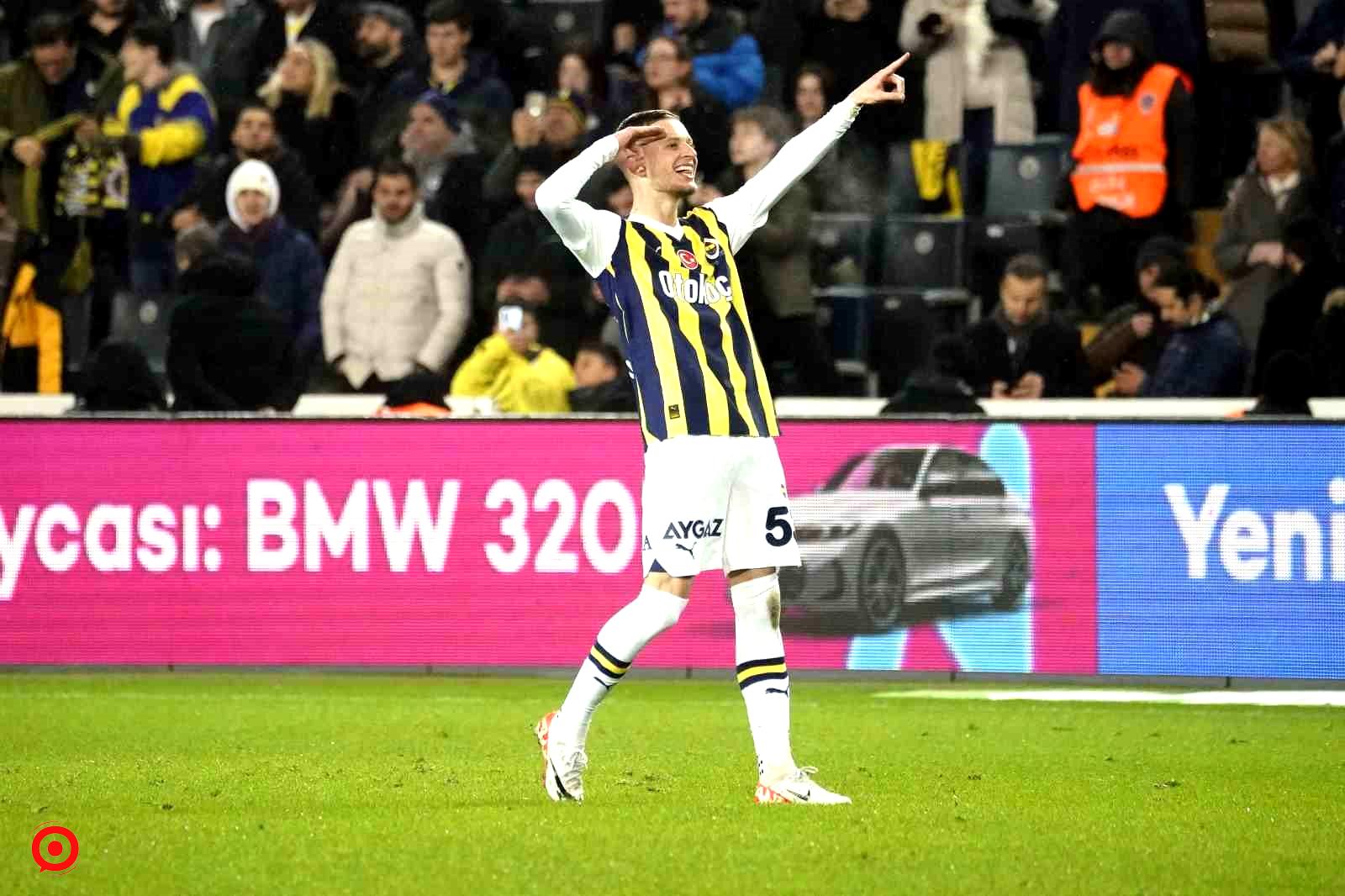 Szymanski 1 gol, 2 asistle yıldızlaştı