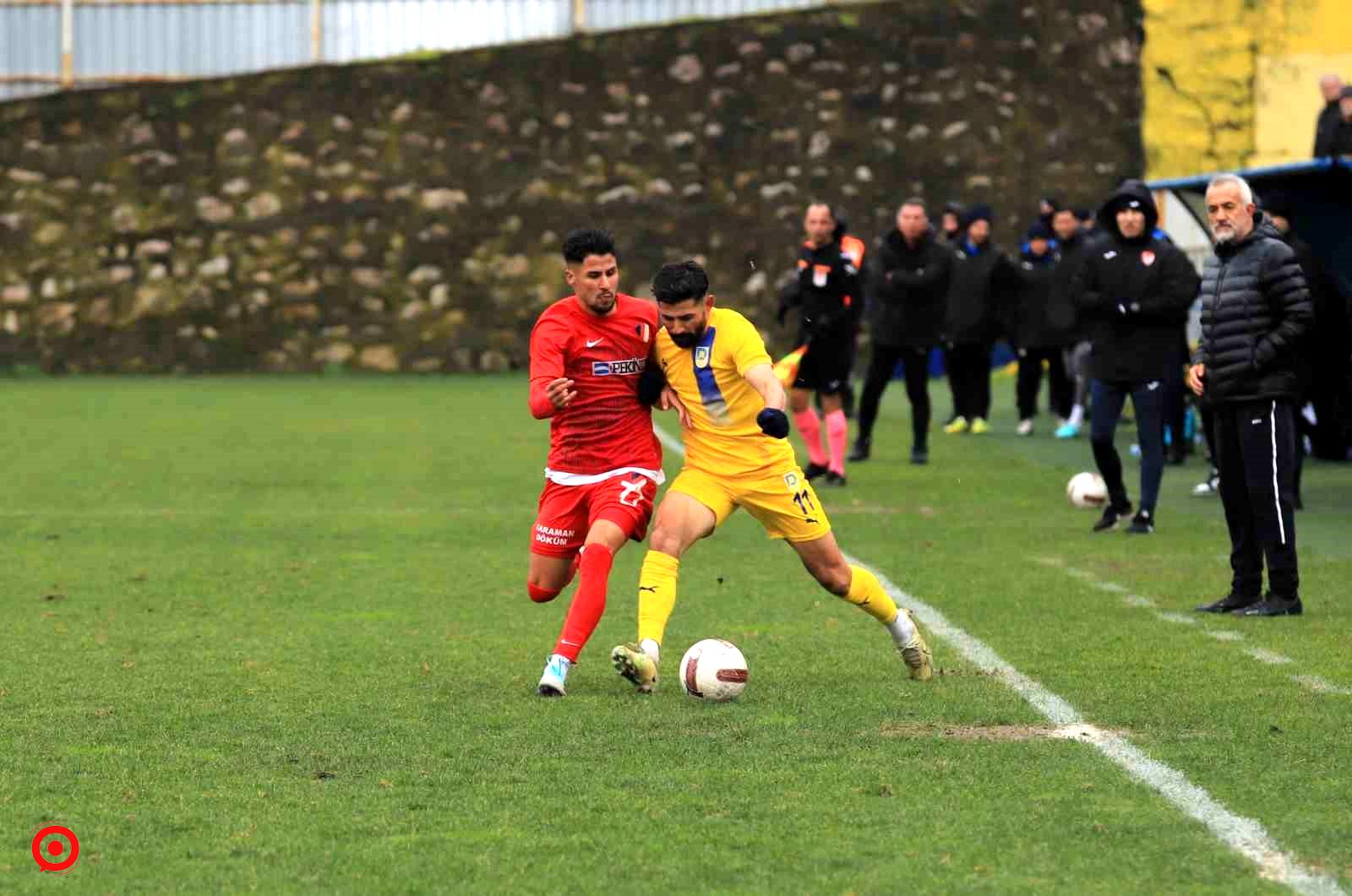 TFF 2. Lig: Belediye Derincespor: 0 - Düzcespor: 0