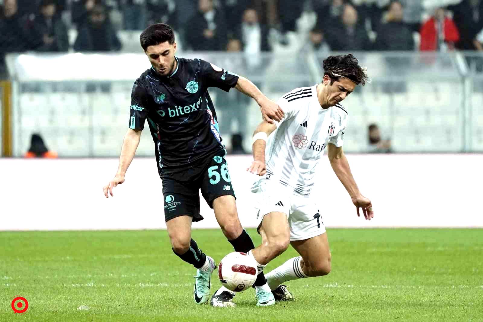 Trendyol Süper Lig: Beşiktaş: 0 - Adana Demirspor: 0 (İlk yarı)