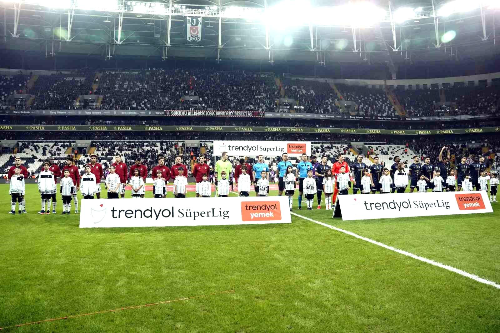 Trendyol Süper Lig: Beşiktaş: 0 – Kasımpaşa: 0 (Maç devam ediyor)