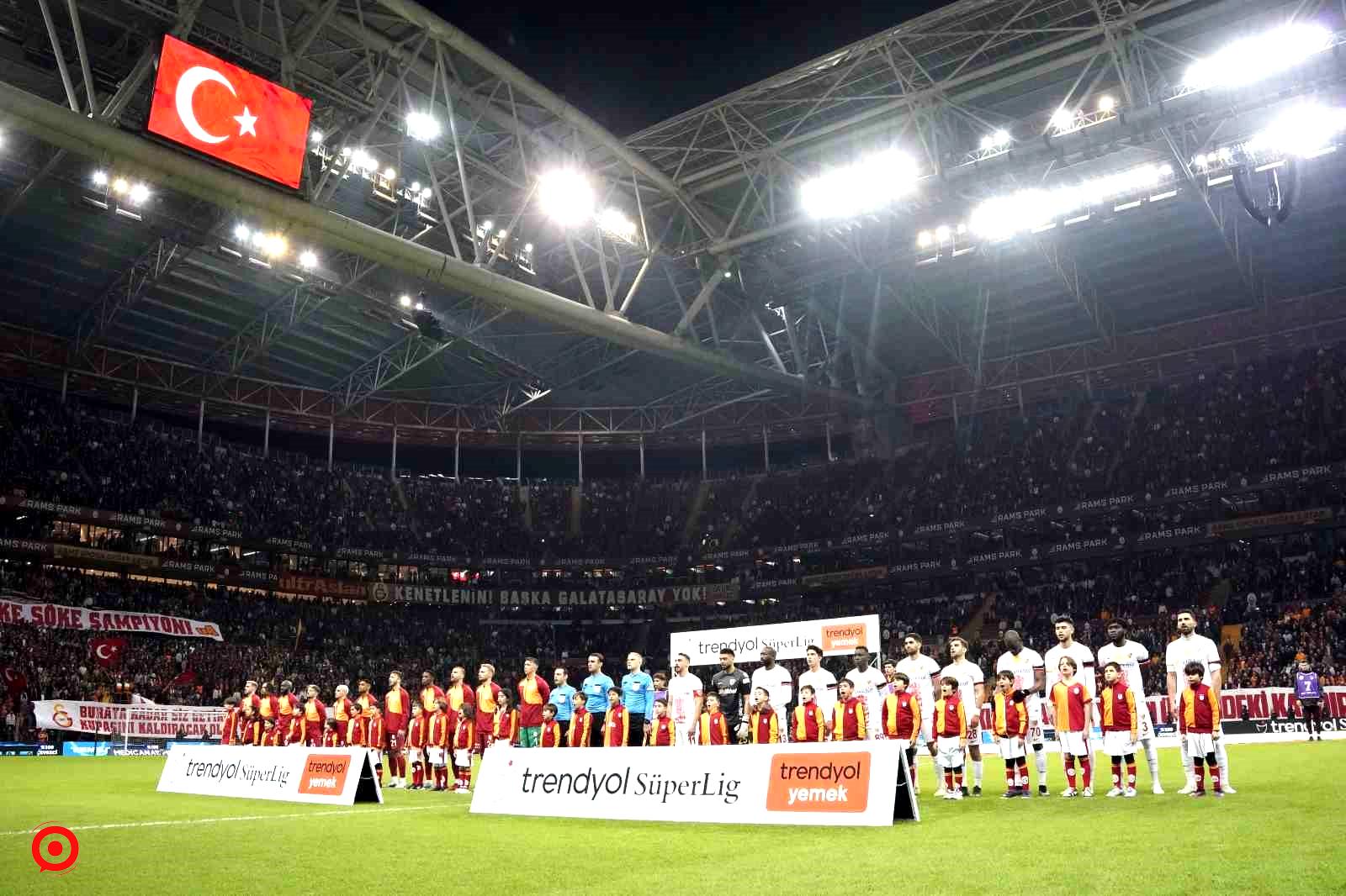 Trendyol Süper Lig: Galatasaray: 0 - Kayserispor: 0 (Maç devam ediyor)