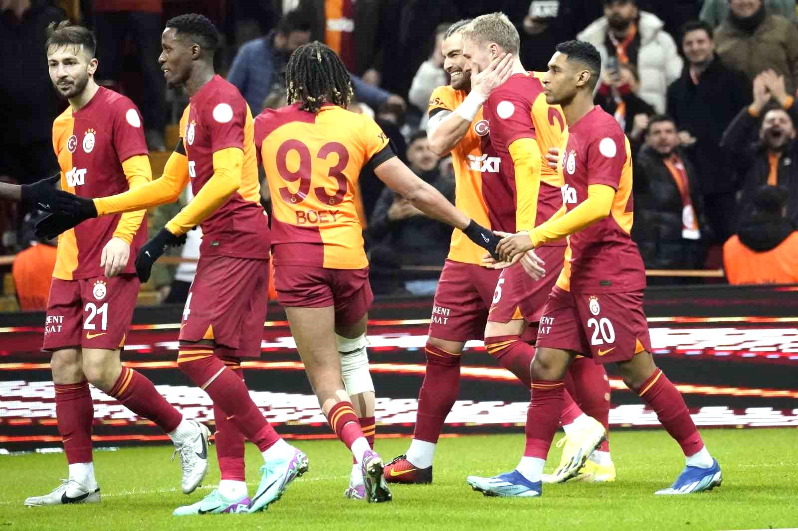 Trendyol Süper Lig: Galatasaray: 1 – Kayserispor: 0 (İlk yarı)