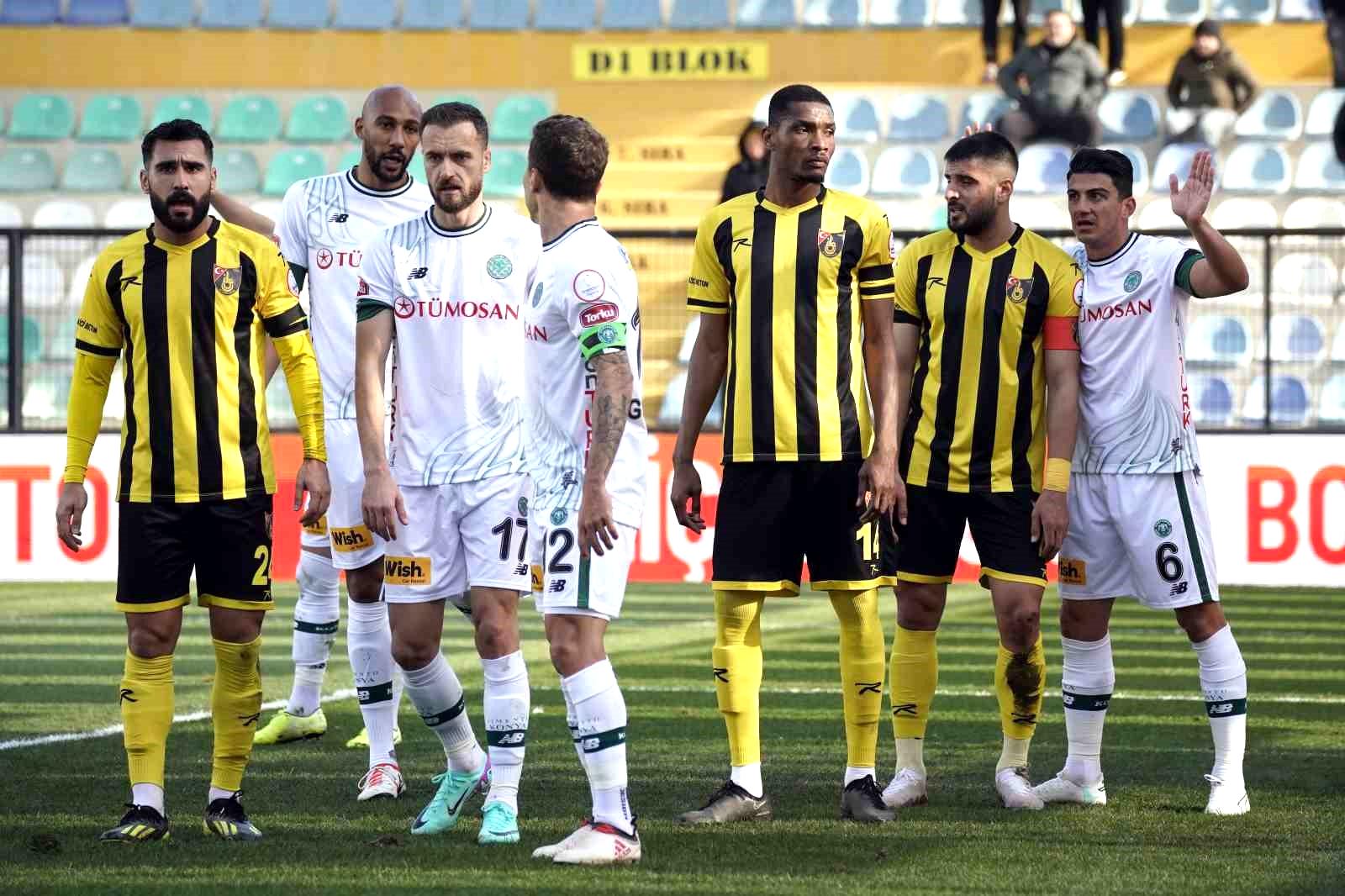 Trendyol Süper Lig: İstanbulspor: 0 – Konyaspor: 0 (İlk yarı)