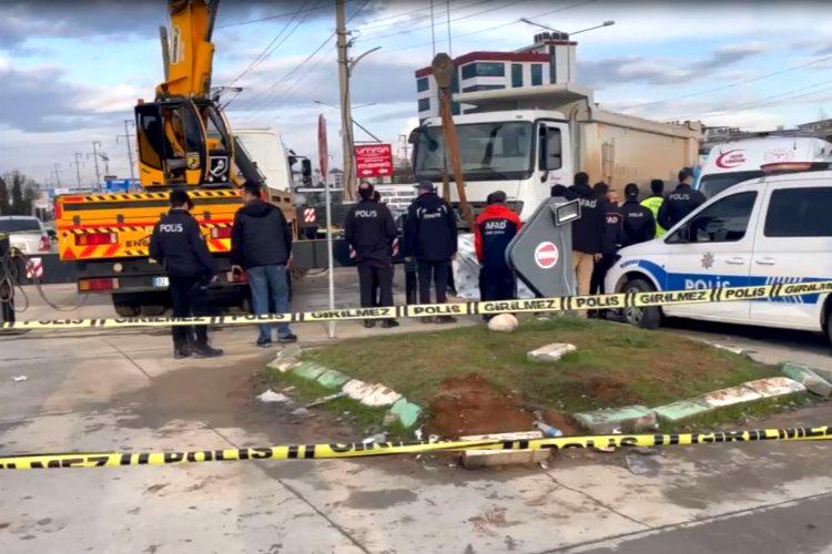 Adıyaman’da feci kaza! Kamyon ile motosiklet çarpıştı