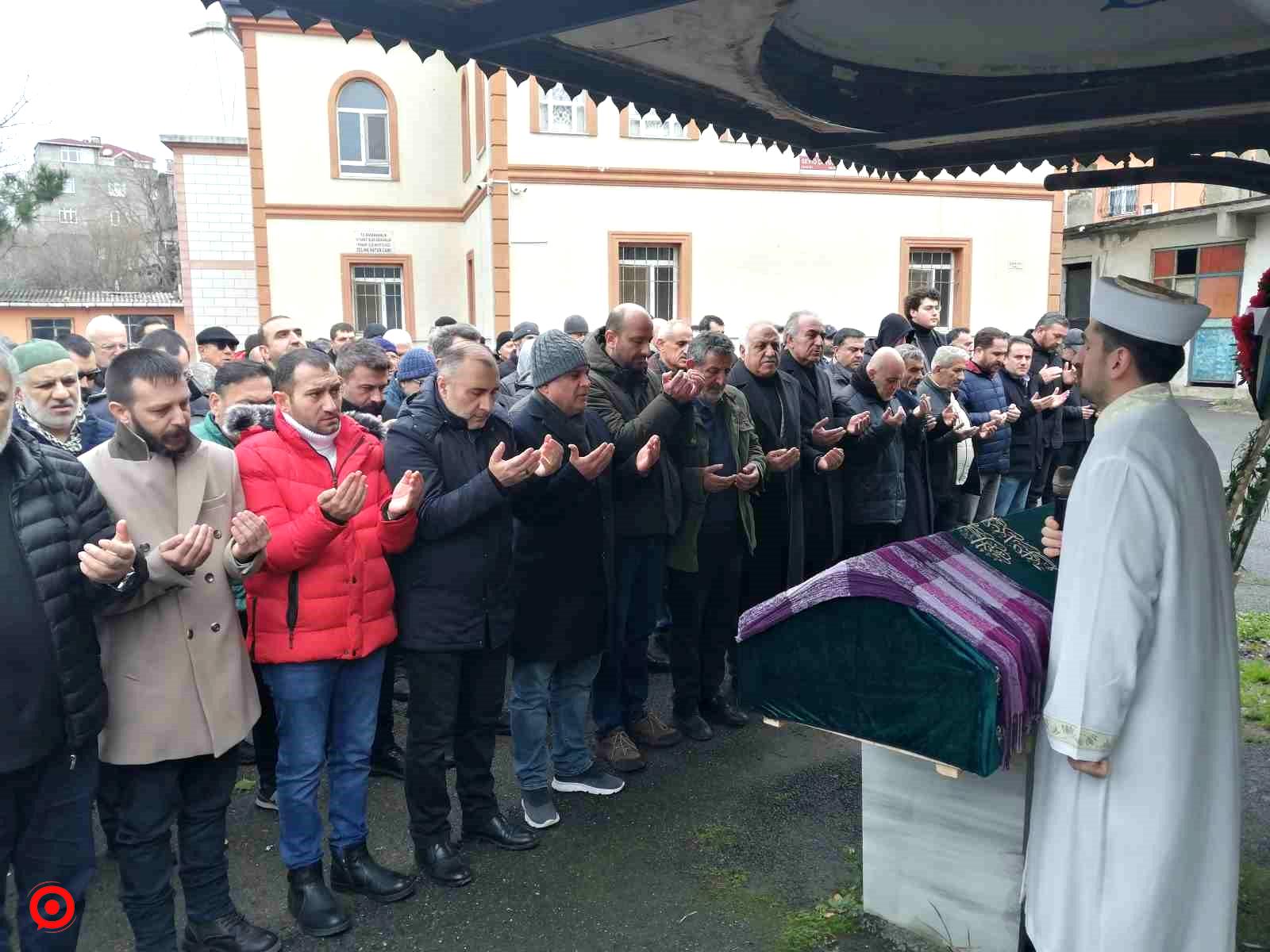 Ahmet Kaya’nın ağabeyi Mustafa Kaya son yolculuğuna uğurlandı