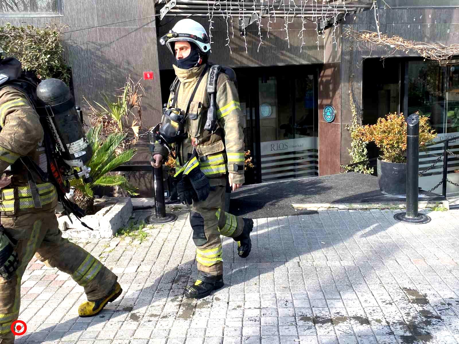 Bakırköy’de otelde yangın paniği