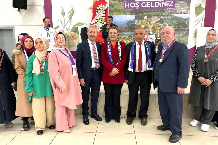 İzmit Belediye Başkanı Fatma