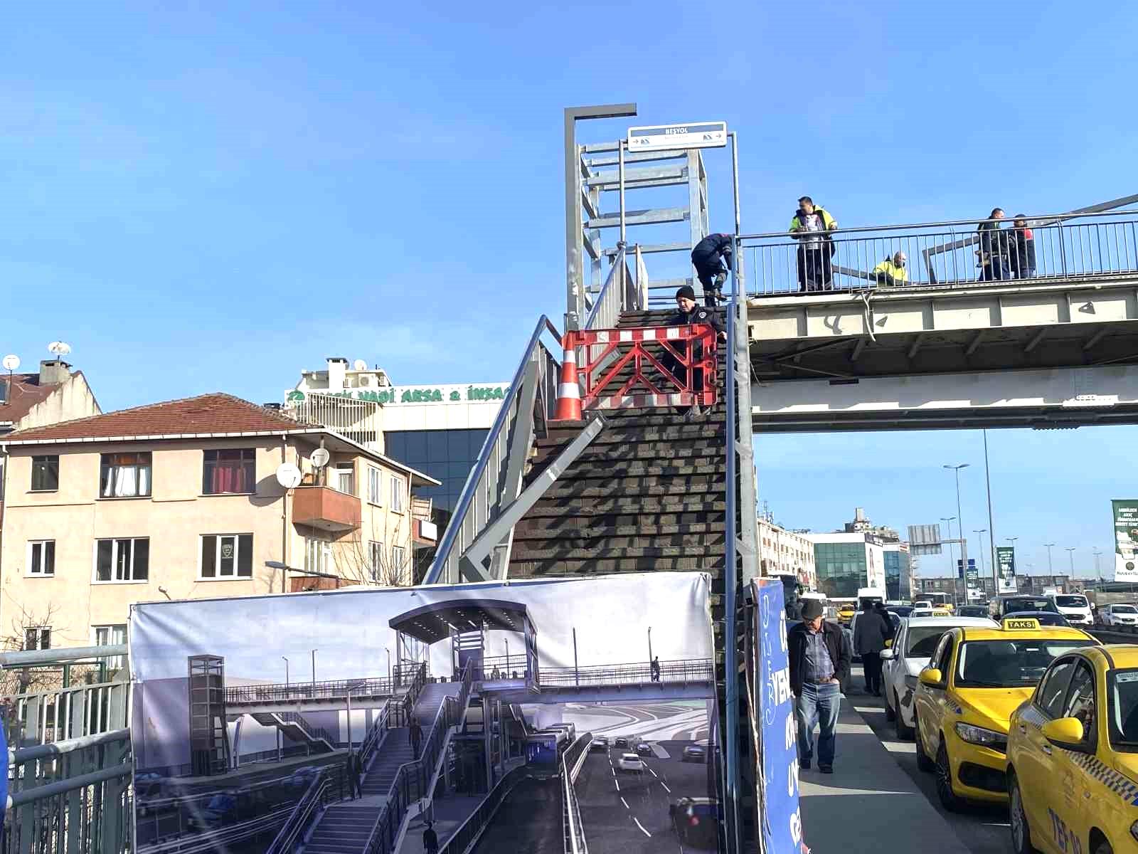 Beşyol metrobüs durağı üst geçit çalışmaları nedeniyle 45 gün hizmet veremeyecek