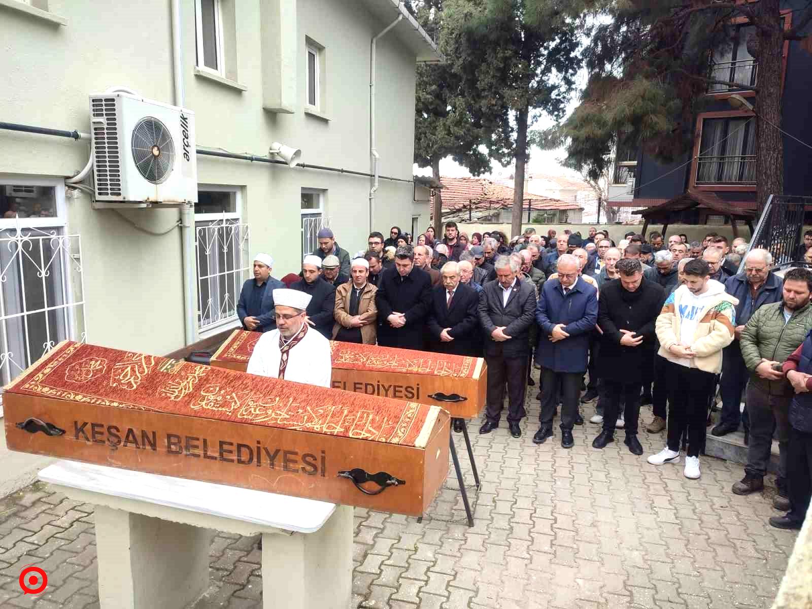 Bu acının tarifi yok: Baba ve oğlu aynı gün hayatını kaybetti