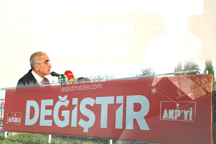 Bursa Nilüfer’de AK Parti adayının reklamına CHP’lilerden tecavüz!