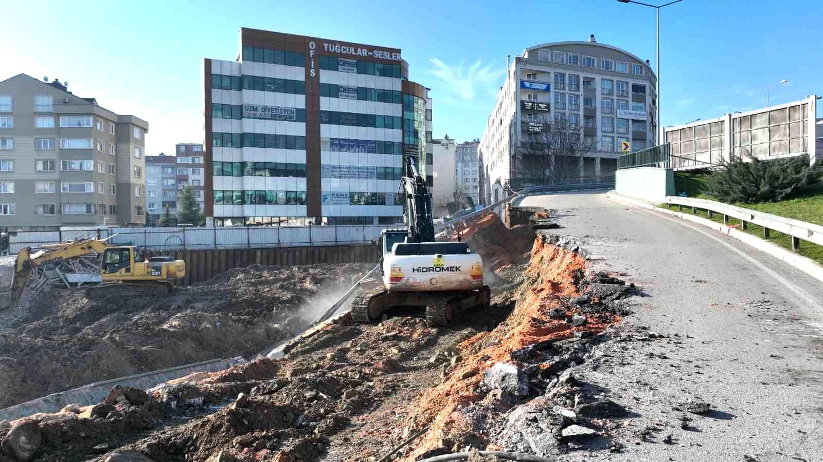 Bursa’da göçen yolda çalışma başladı