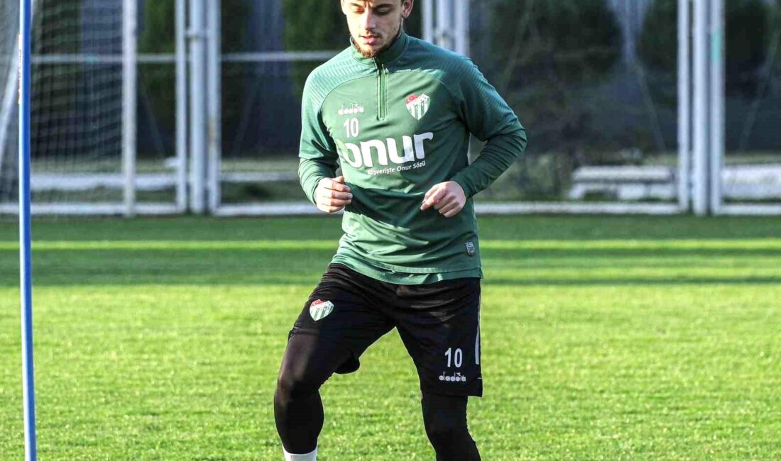 Bursaspor günü çift idmanla