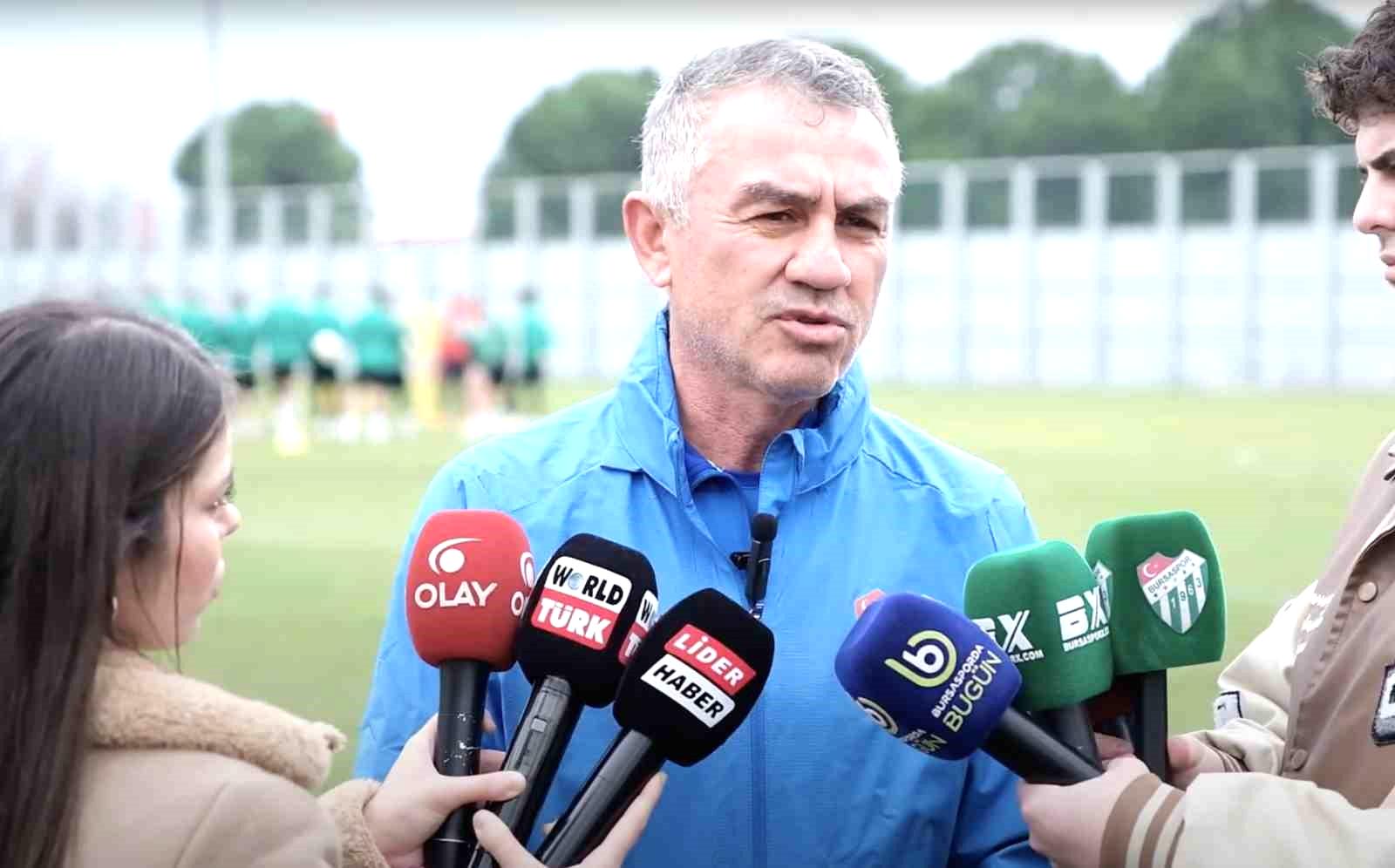 Bursaspor Teknik Direktörü Ümit Şengül: “Ligin son maçına kadar savaşacağız”