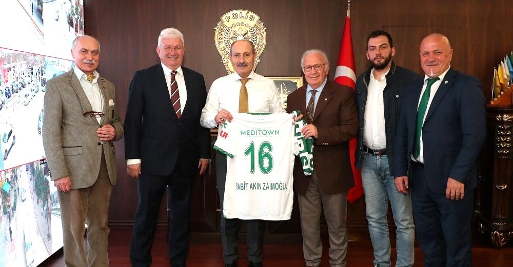 Bursaspor yönetimi, Bursa İl Emniyet Müdürü Dr. Sabit Akın Zaimoğlu’nu ziyaret etti