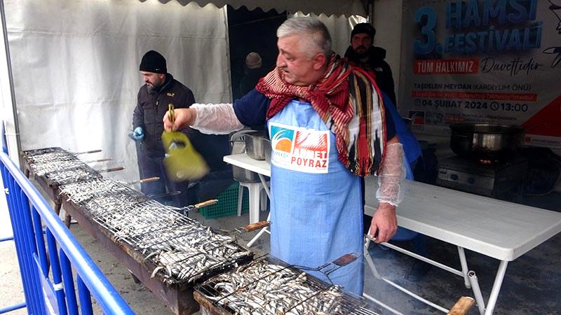 Çekmeköy’de 5 ton hamsi, horon ve doyasıya eğlence