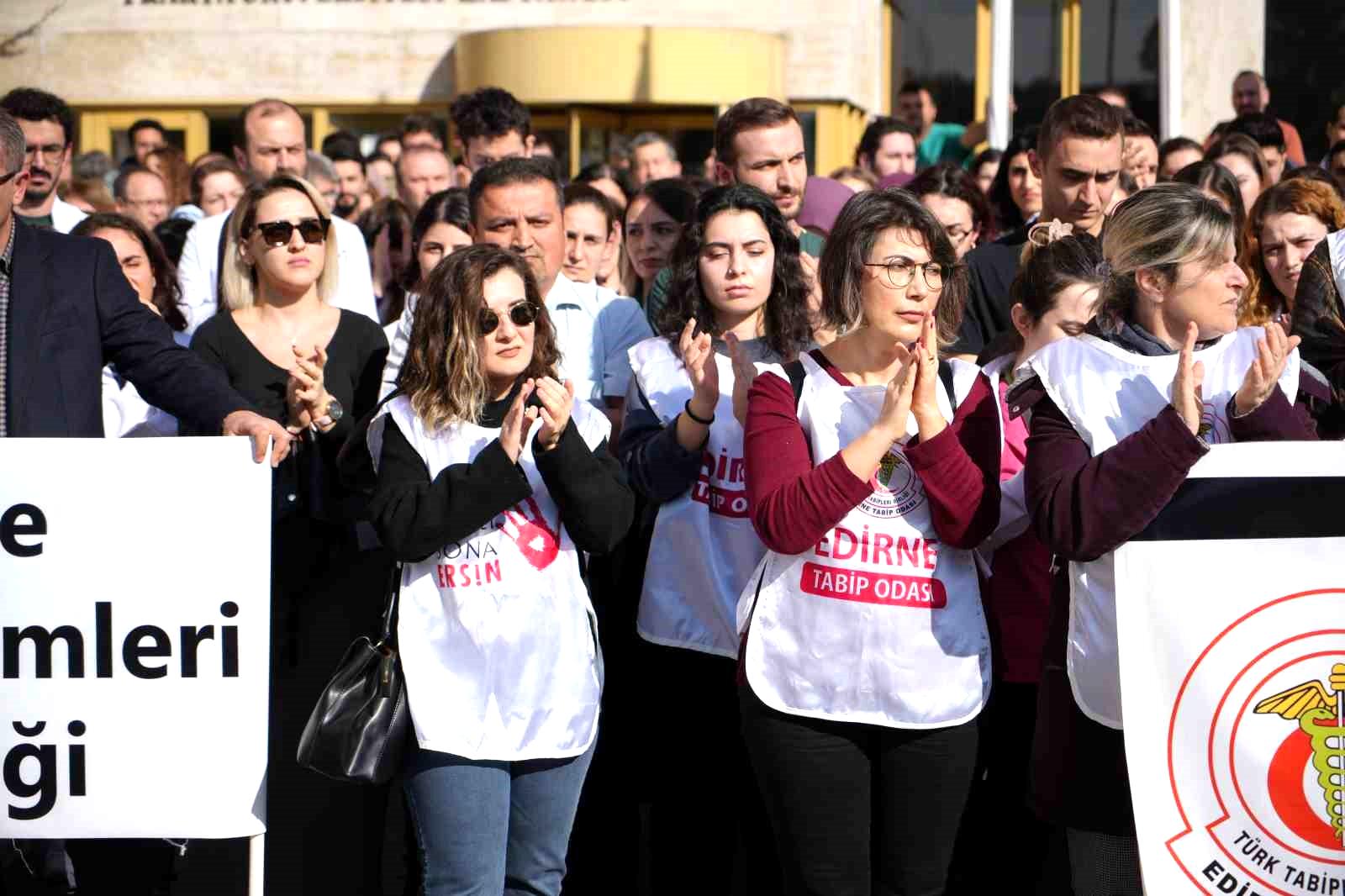 Edirne’de doktoru darp eden şüpheli tutuklandı