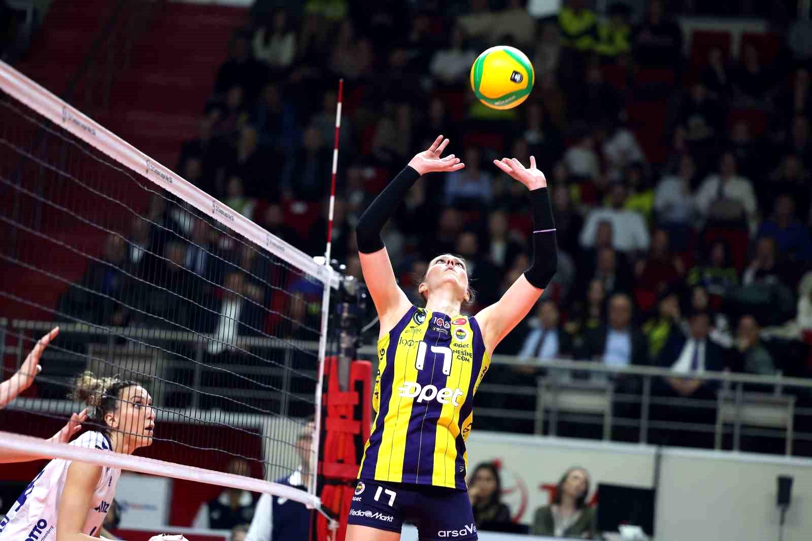 Fenerbahçe Opet, adını yarı finale yazdırdı