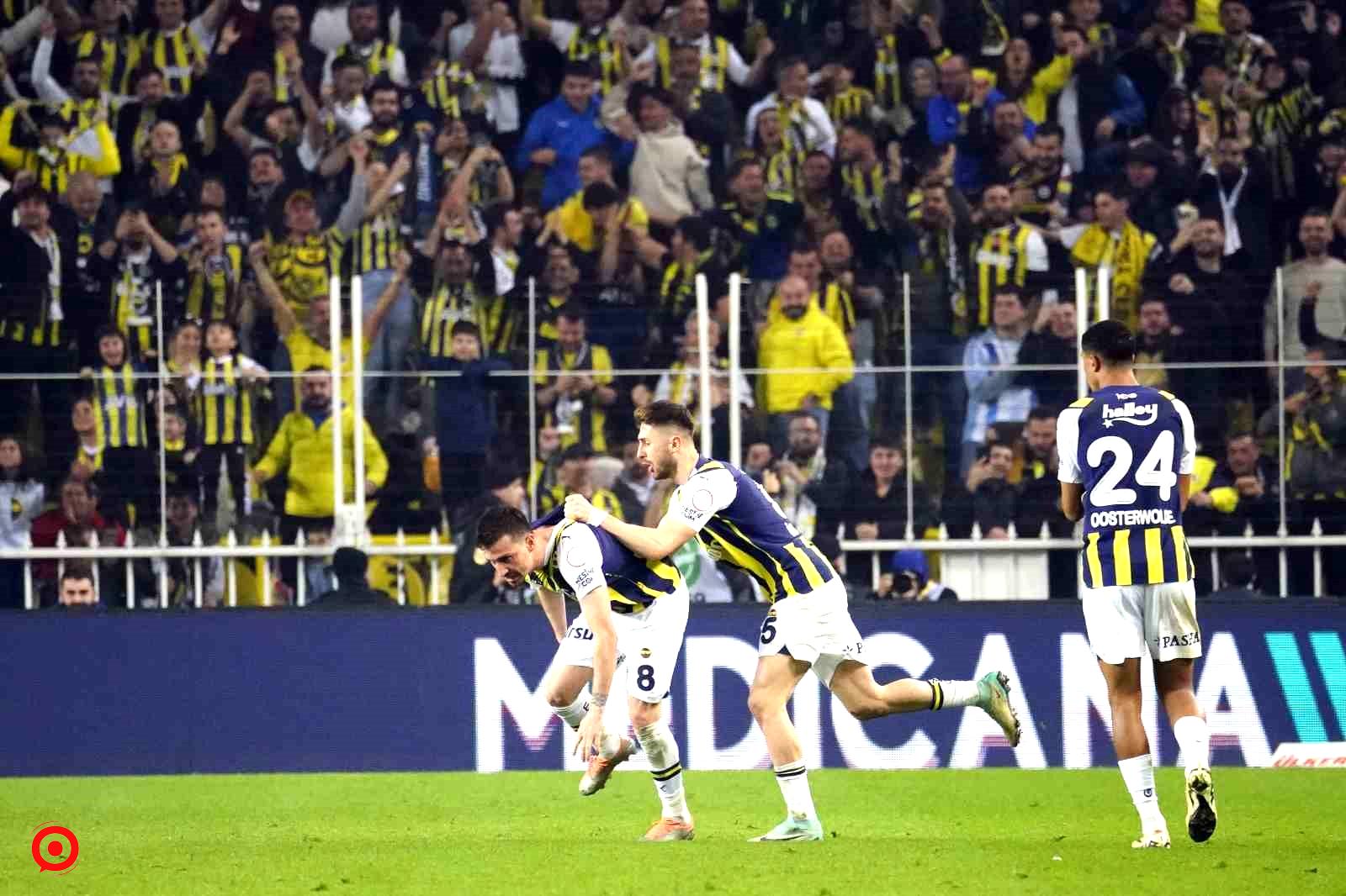 Fenerbahçe yenilmezlik serisini 16 maça çıkardı