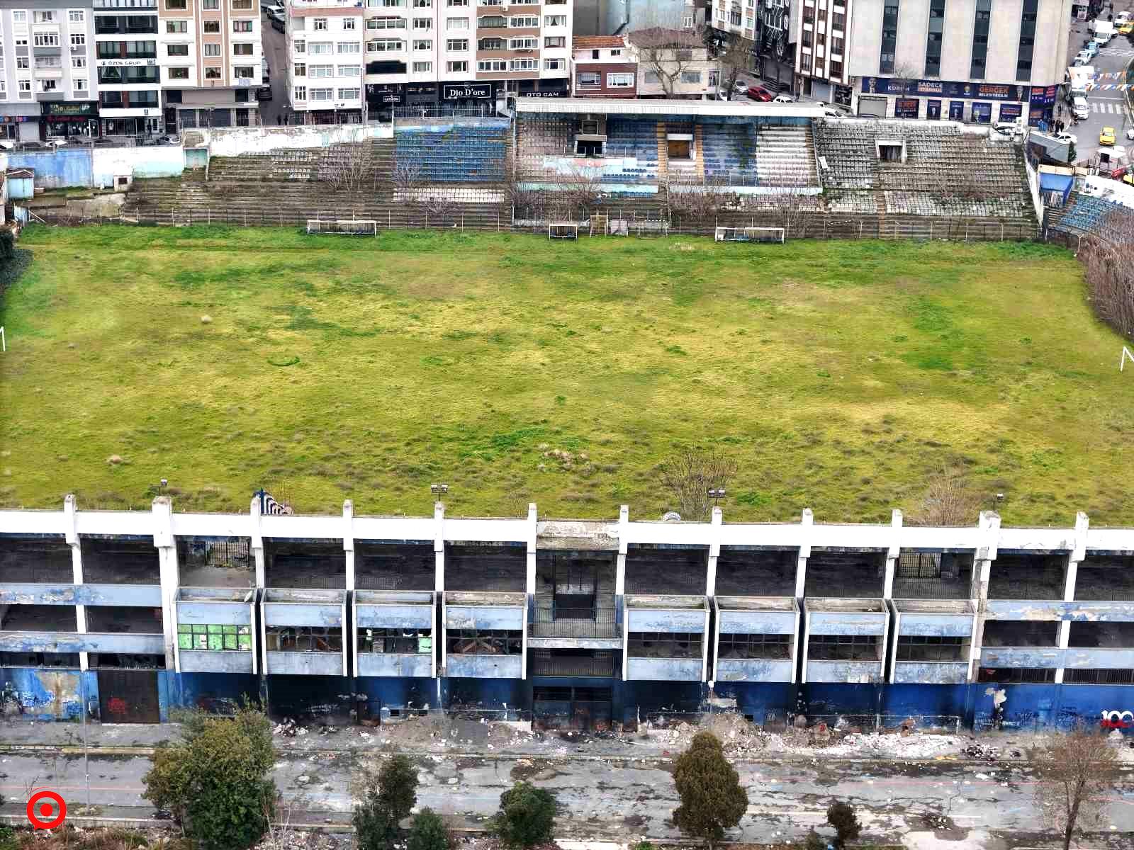 İstanbul’un hayalet stadı akıbetini bekliyor