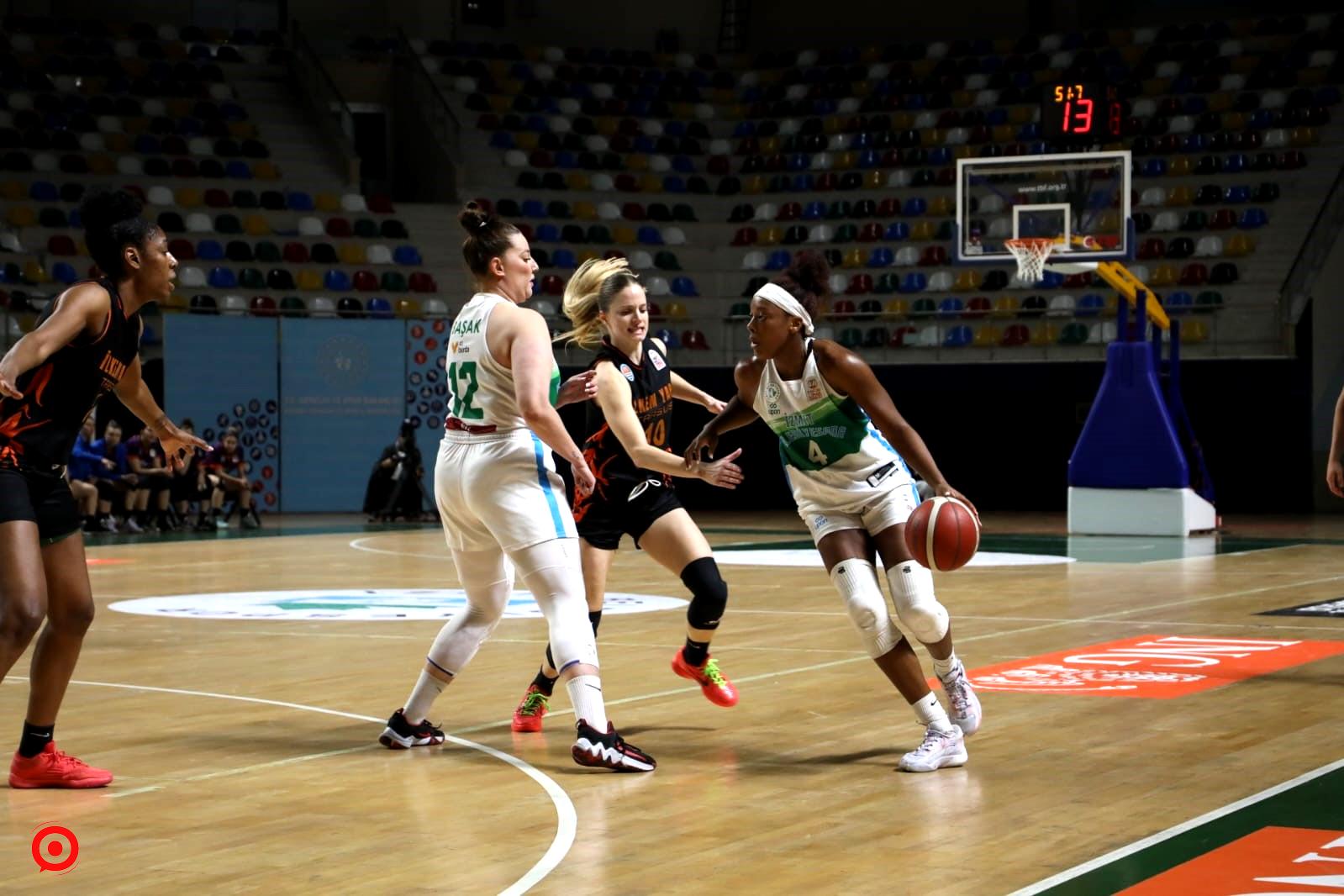 İzmit Belediyespor, Tarsus’u "93-80" mağlup etti