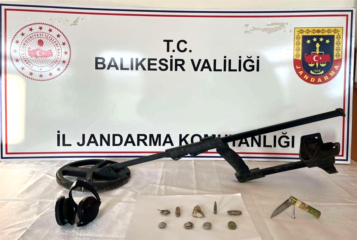 Jandarma, kültür ve tabiat varlıkları kaçakçılarını yakaladı