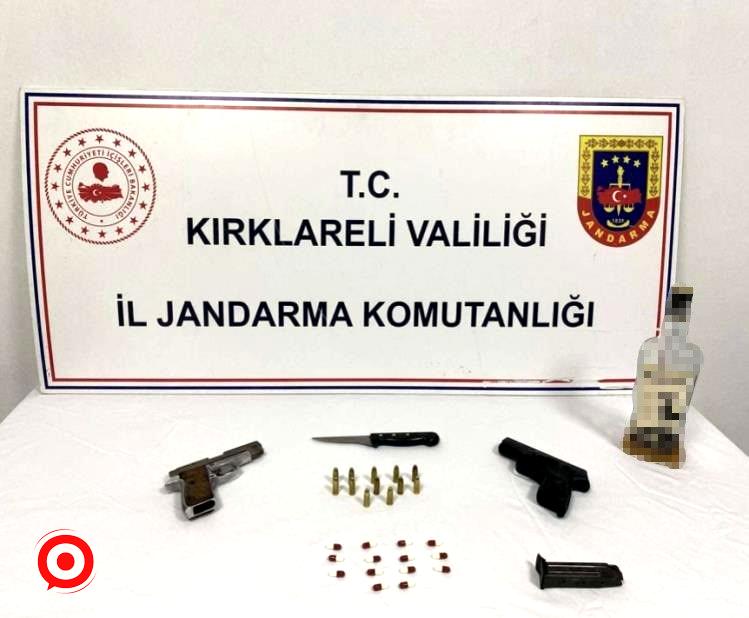 Kırklareli’de uyuşturucu operasyonu: Tabanca ve uyuşturucu ele geçirildi