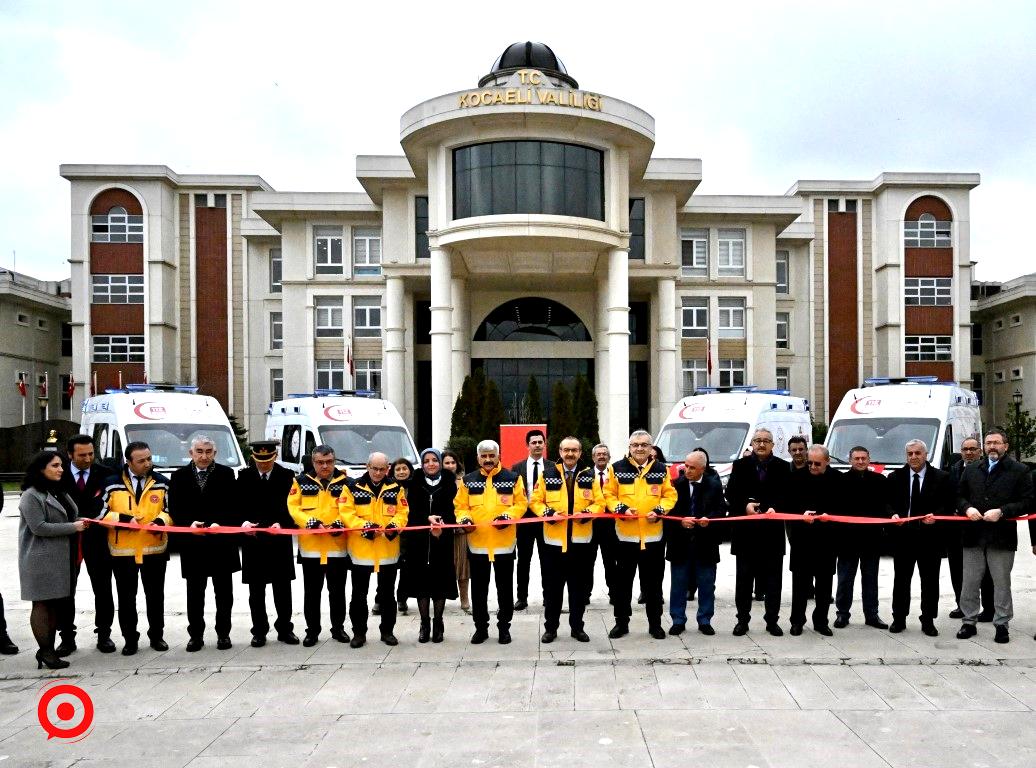 Kocaeli’de hizmete giren 4 yeni ambulansla sayı 90’a ulaştı