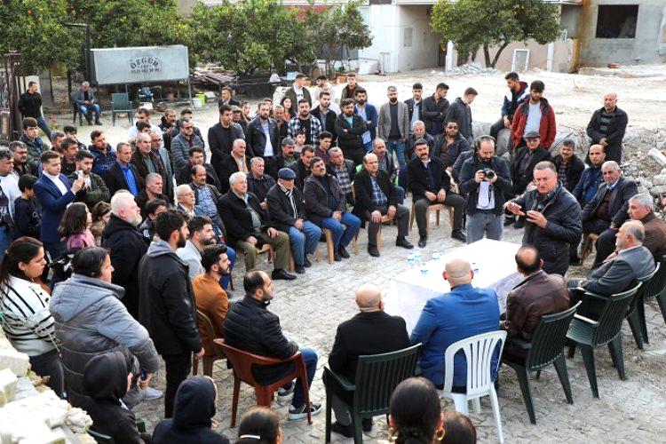 Lütfü Savaş: “Sitemlerinde haklı olan her Hataylı başımızın tacı”