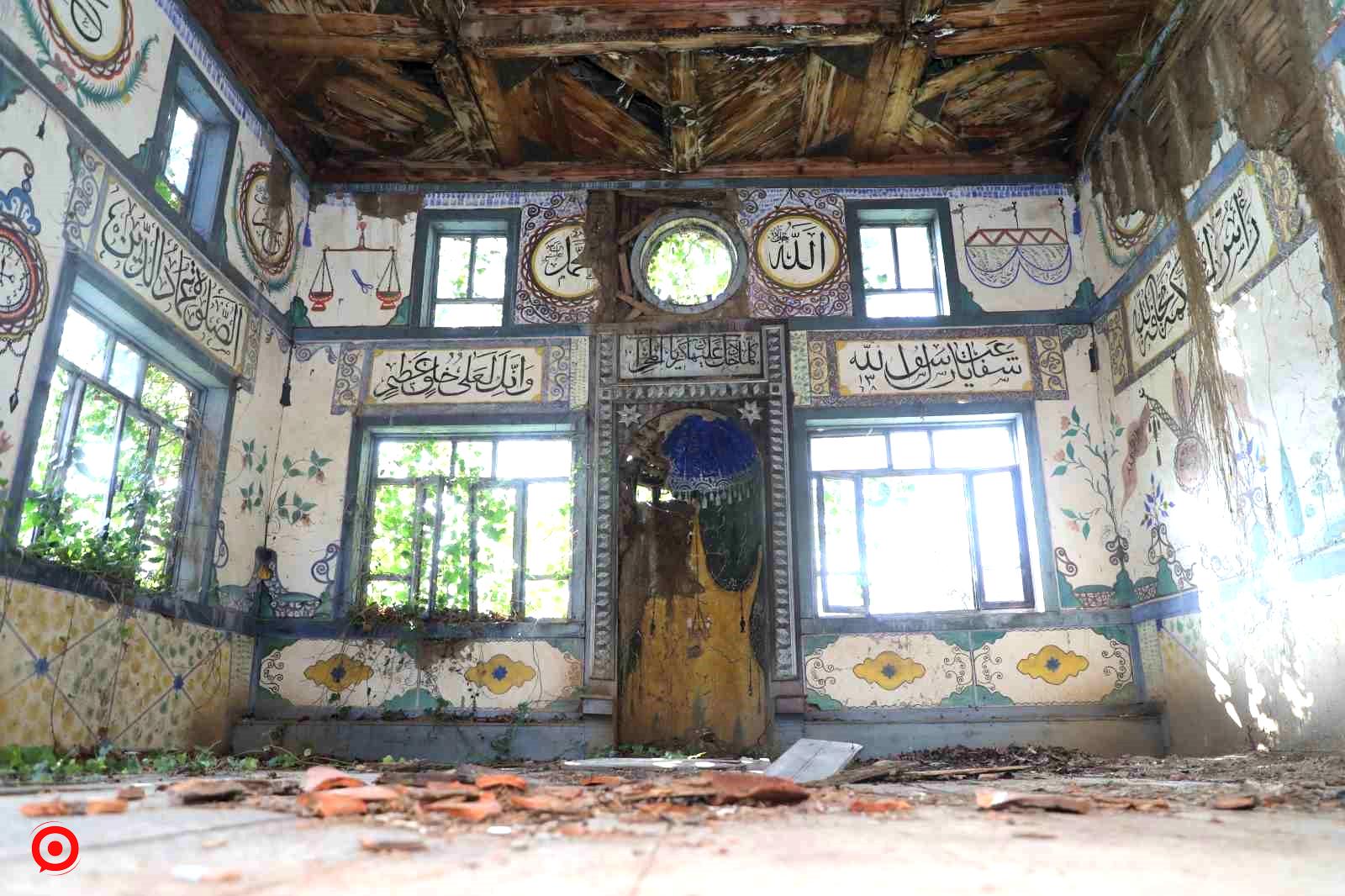 Mahalleli göç edince 100 yıllık cami de kendi haline terk edilmişti, harekete geçildi