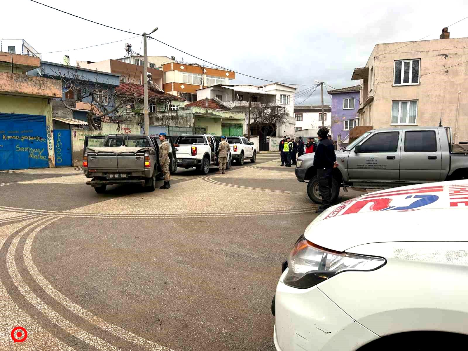 Marmara Denizi’nde kayıp mürettebatı arama çalışmaları sürüyor