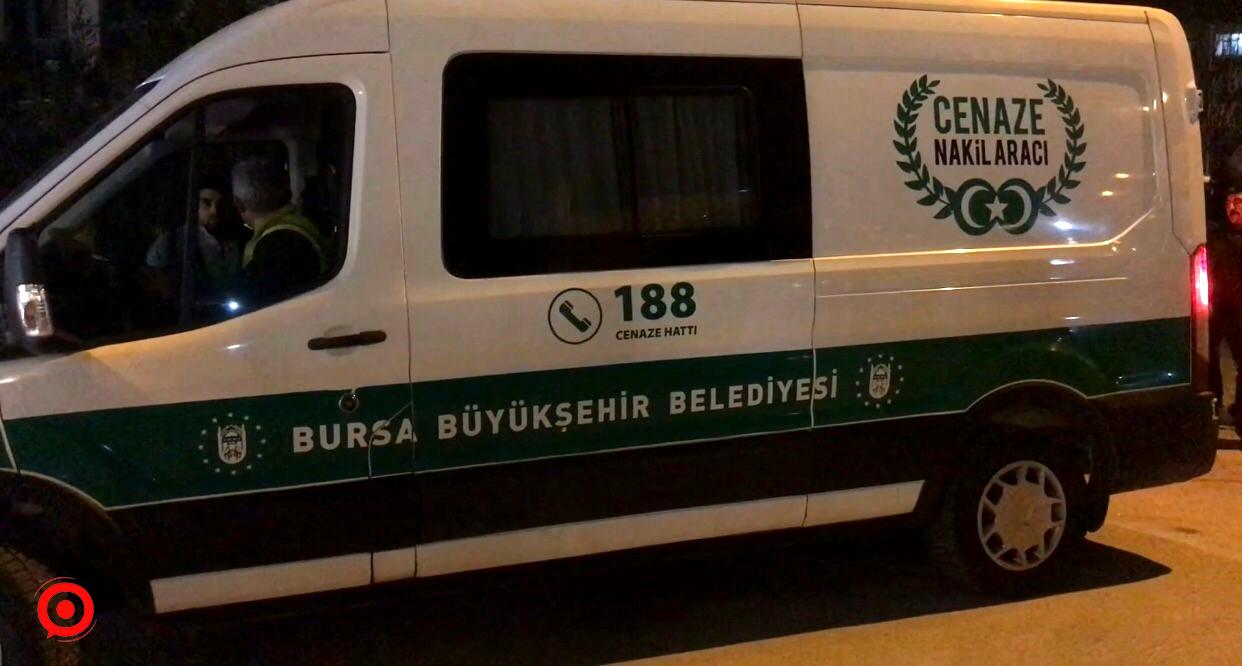 Önce boşandığı eşini sonra kendini vurdu