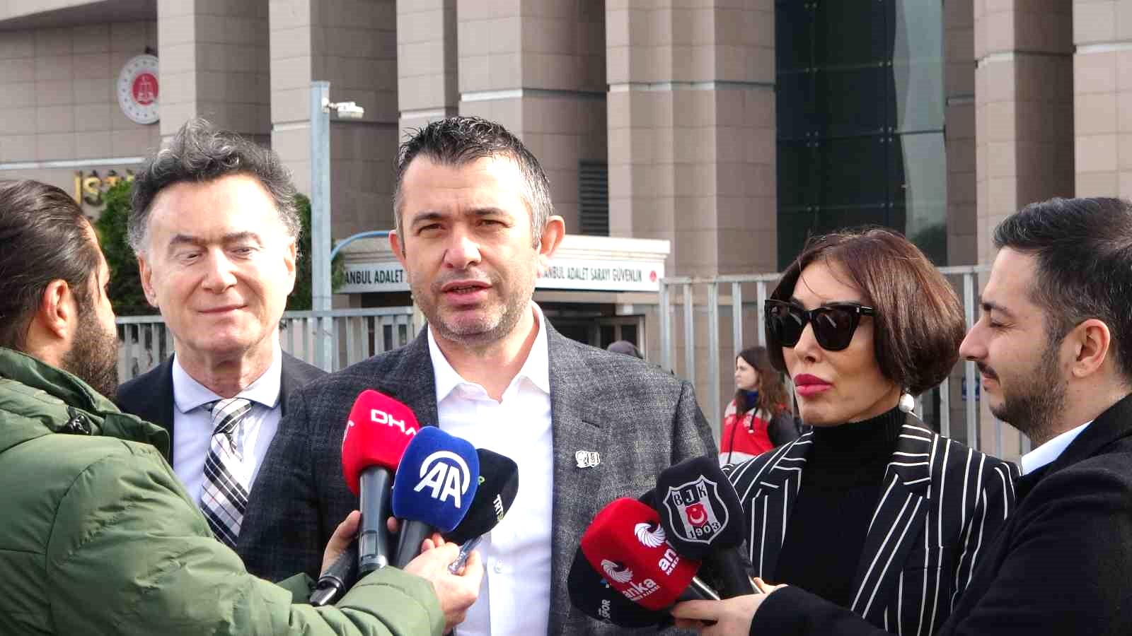 Onur Göçmez’den, Galatasaray’a: “TFF ve MHK gömleği giyerek beni şikayet edip, daha sonrada ’TFF istifa’ diyemezsiniz”