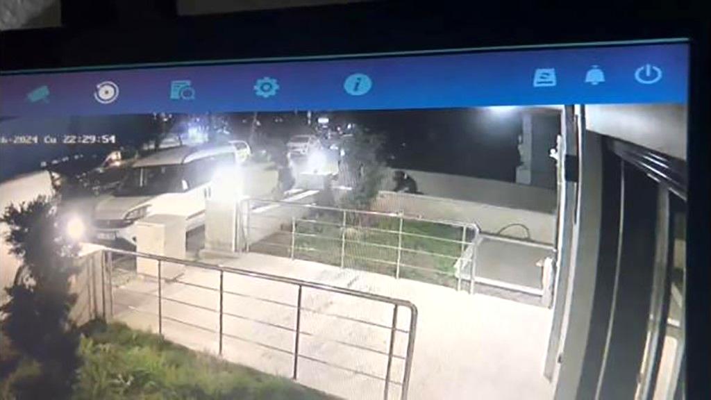 Pendik’te polislere ateş açan silahlı saldırganlardan 1’i yakalandı