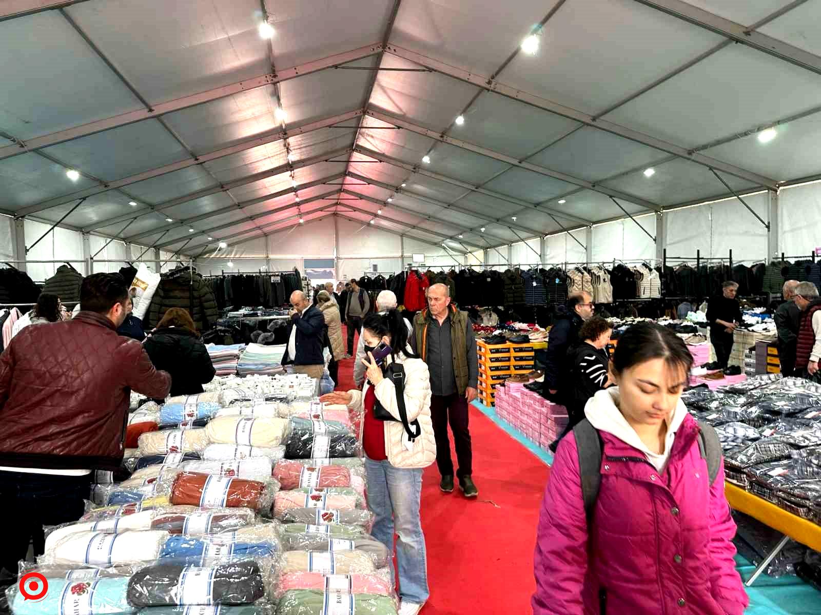 Ramazan alışverişi için Maltepe’de “İndirim Çadırı” kuruldu