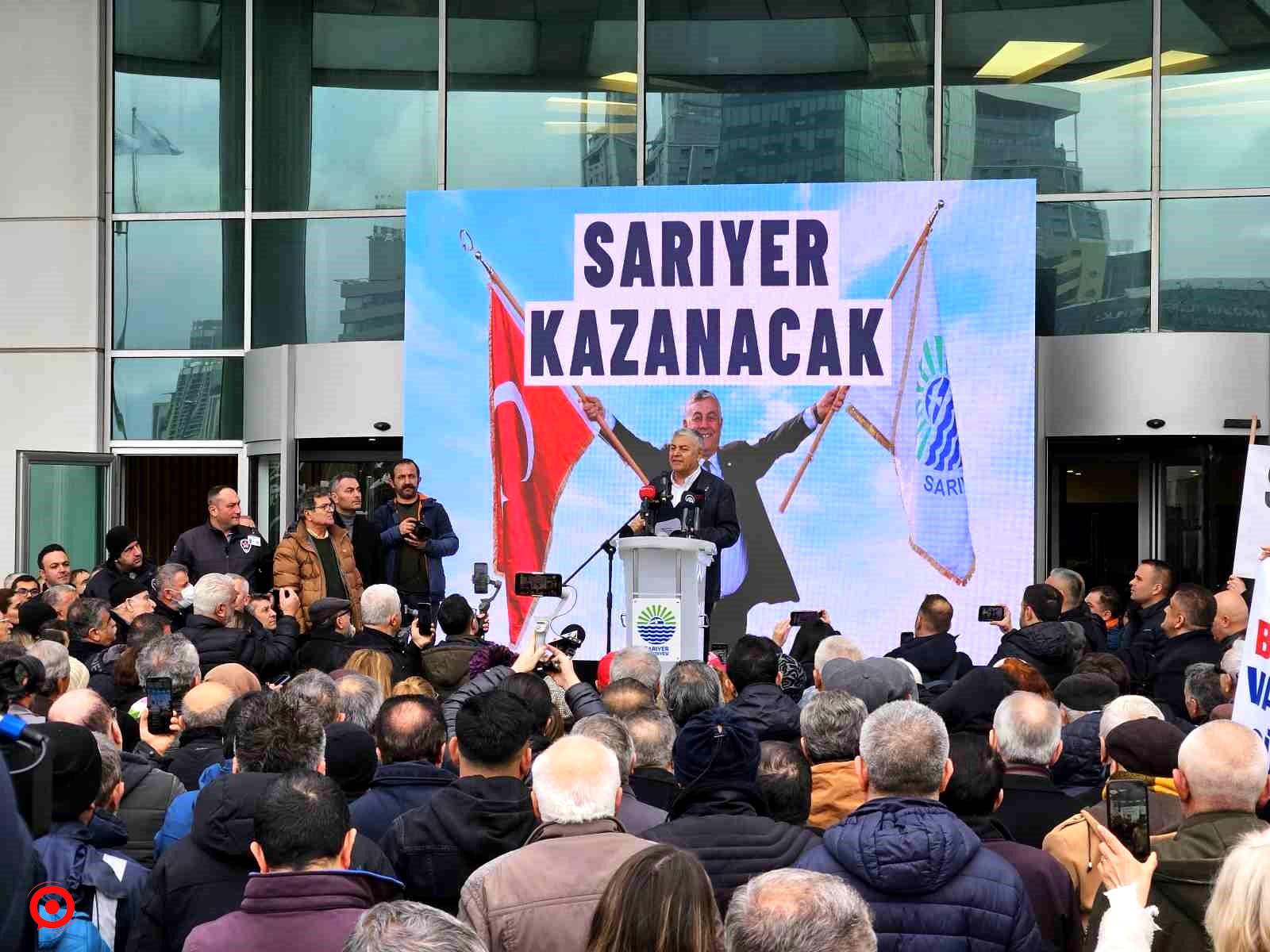 Sarıyer’de bağımsız aday olması beklenen Şükrü Genç, Özel ile görüşmesinin ardından bekleme kararı aldı