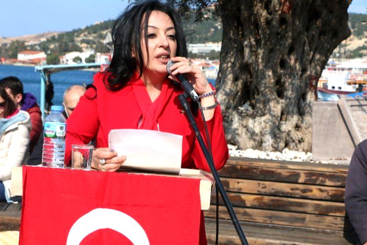 Sinem Atan İzmir'in Foça