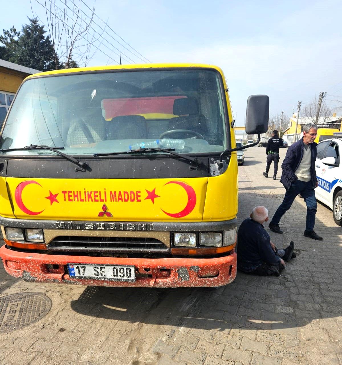 Tankeri tamir ederken altında kaldı